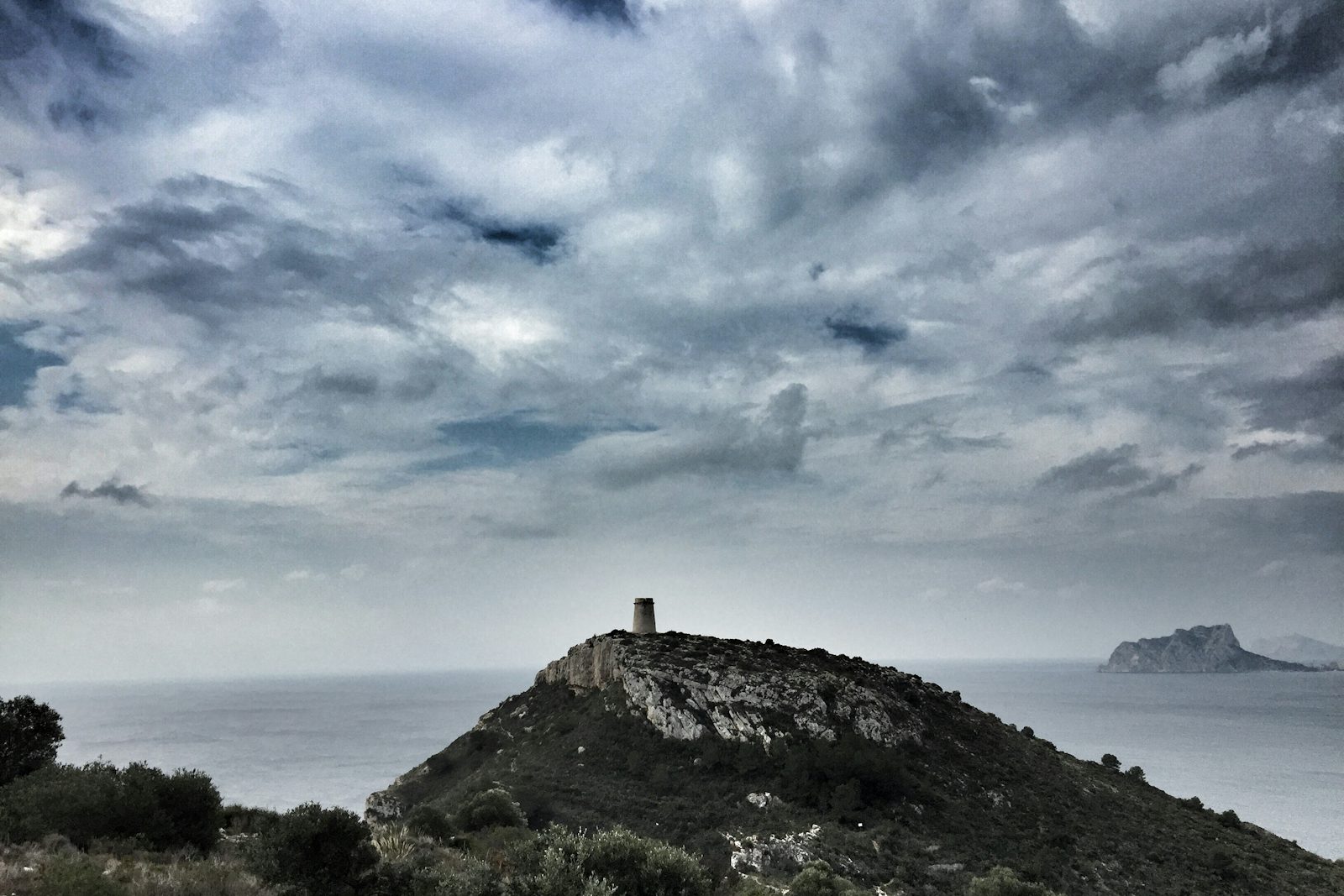 Mediterrane kust bij Moraira, Costa Blanca