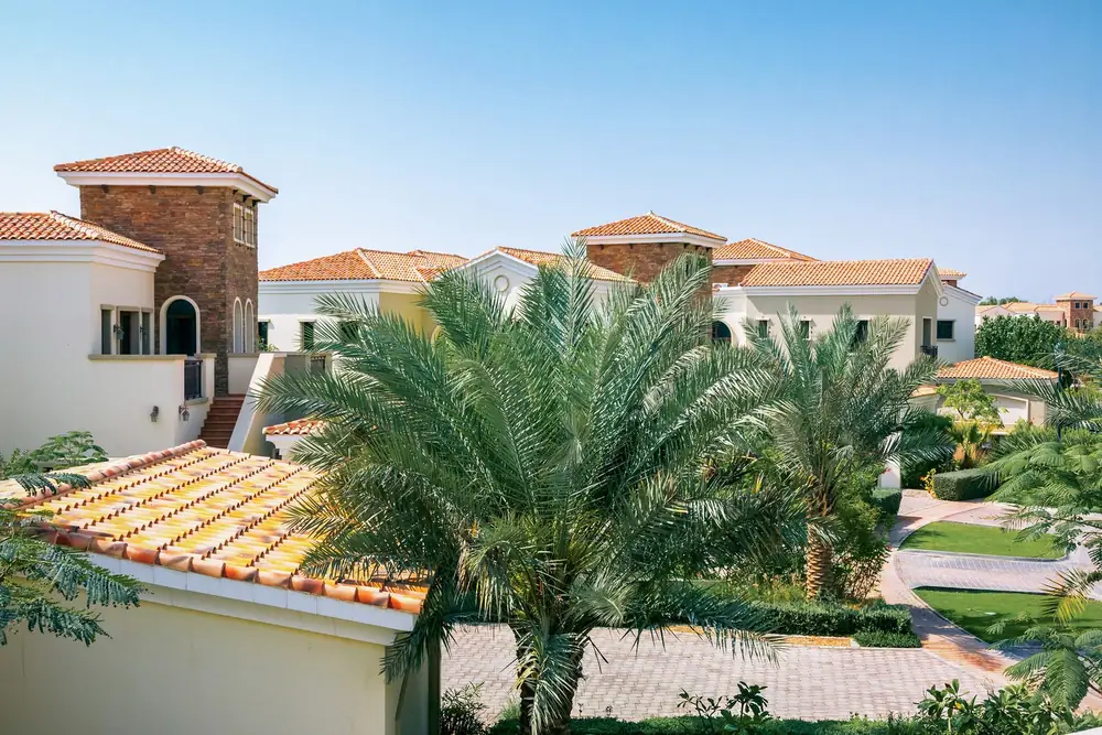 Moderne Mediterrane villa met privézwembad en terras